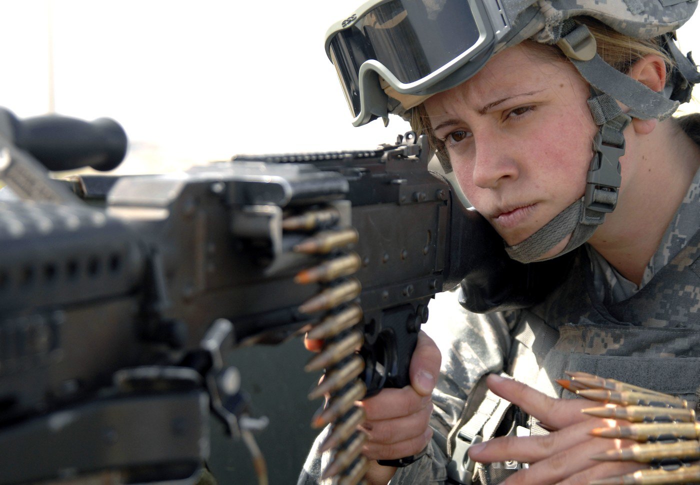 Что делают женщины в армии США и почему они хотят стать военными